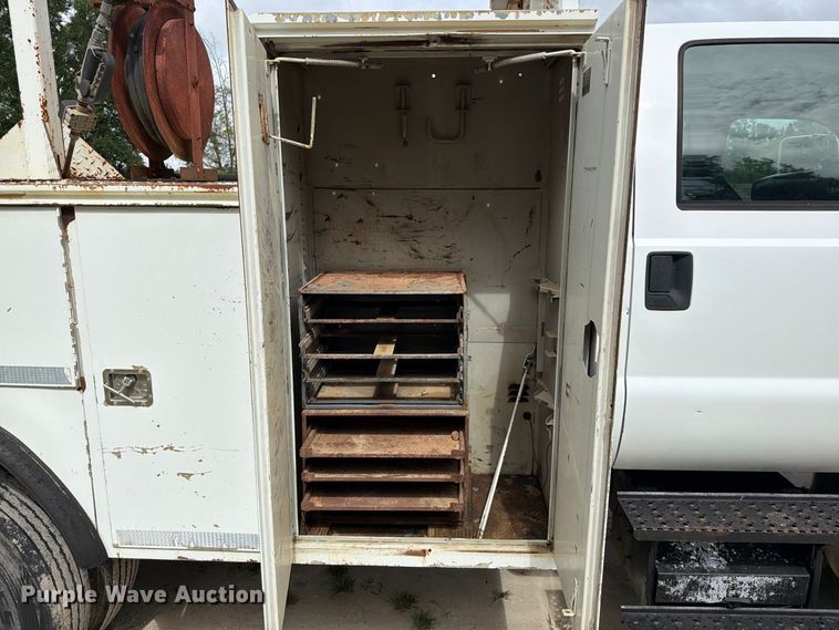 image for item DV7398 2008 Ford F650 Crew Cab utility / service truck