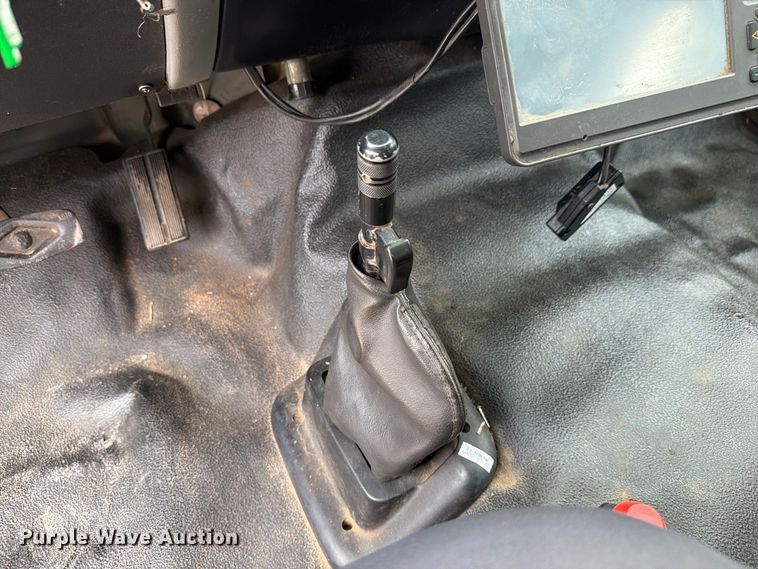 image for item DV7398 2008 Ford F650 Crew Cab utility / service truck