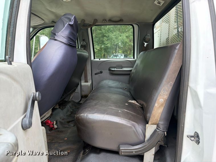 image for item DV7398 2008 Ford F650 Crew Cab utility / service truck