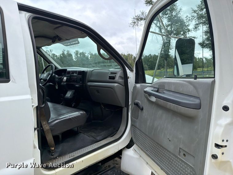 image for item DV7398 2008 Ford F650 Crew Cab utility / service truck