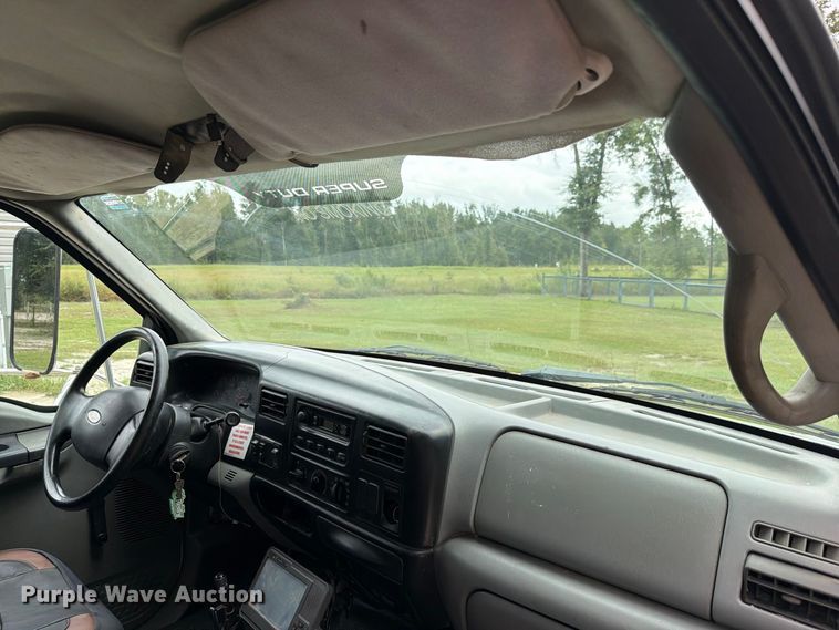 image for item DV7398 2008 Ford F650 Crew Cab utility / service truck
