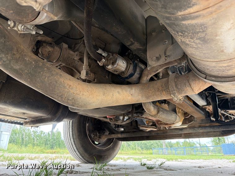 image for item DV7398 2008 Ford F650 Crew Cab utility / service truck