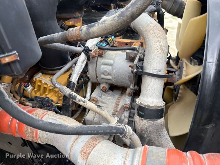 image for item DV7398 2008 Ford F650 Crew Cab utility / service truck