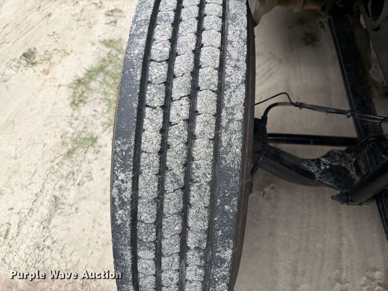 image for item DV7398 2008 Ford F650 Crew Cab utility / service truck