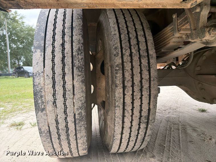 image for item DV7398 2008 Ford F650 Crew Cab utility / service truck