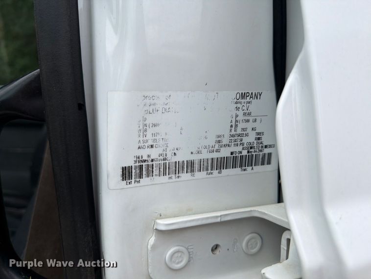 image for item DV7398 2008 Ford F650 Crew Cab utility / service truck