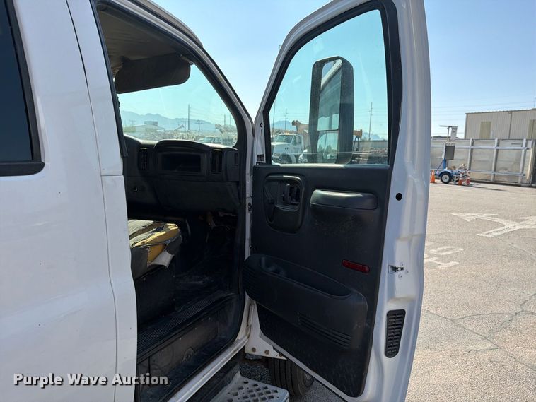 image for item DV8625 2005 Chevrolet C4500 utility / service truck