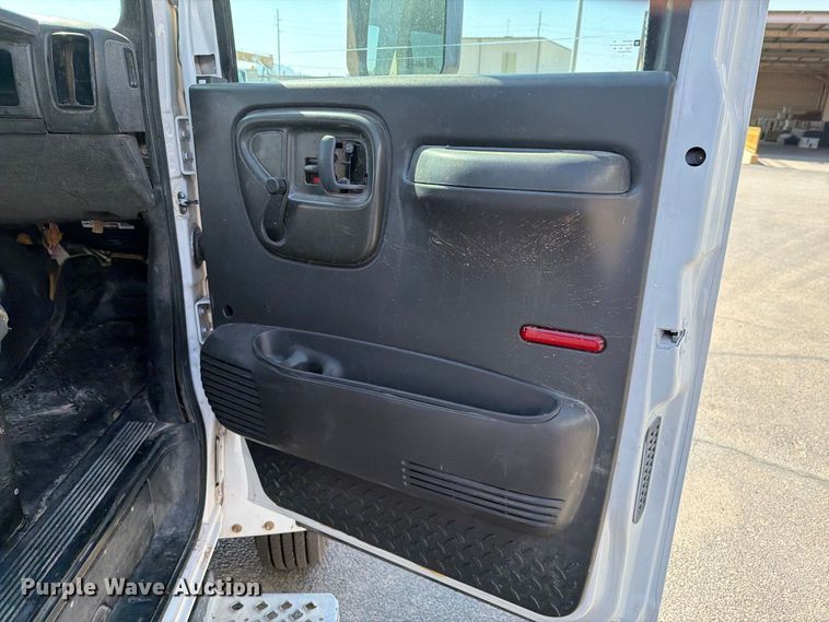 image for item DV8625 2005 Chevrolet C4500 utility / service truck