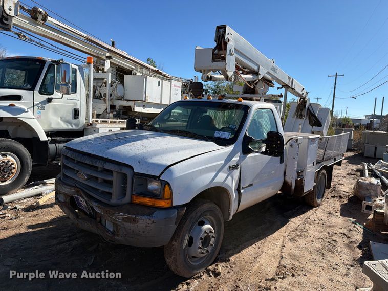 image for item DV8683 1999 Ford F450 bucket truck