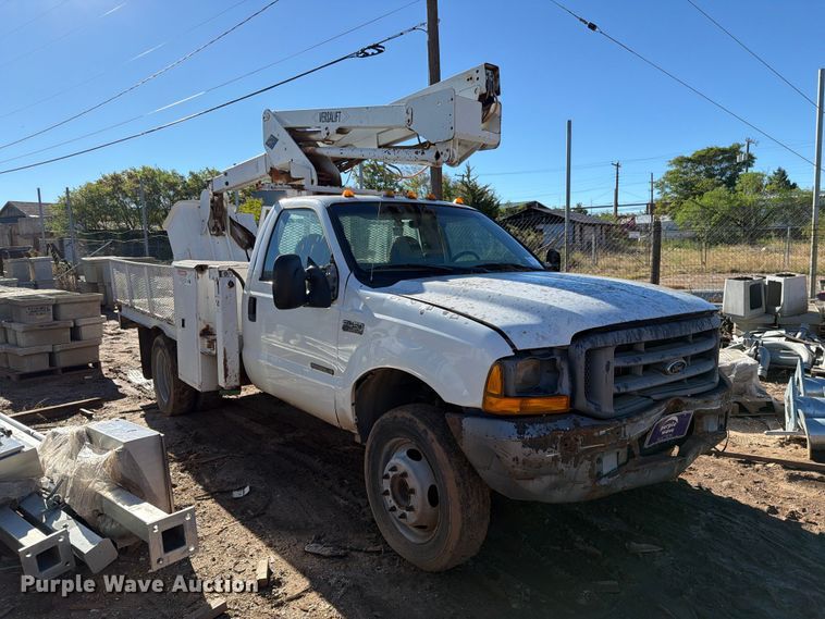 image for item DV8683 1999 Ford F450 bucket truck