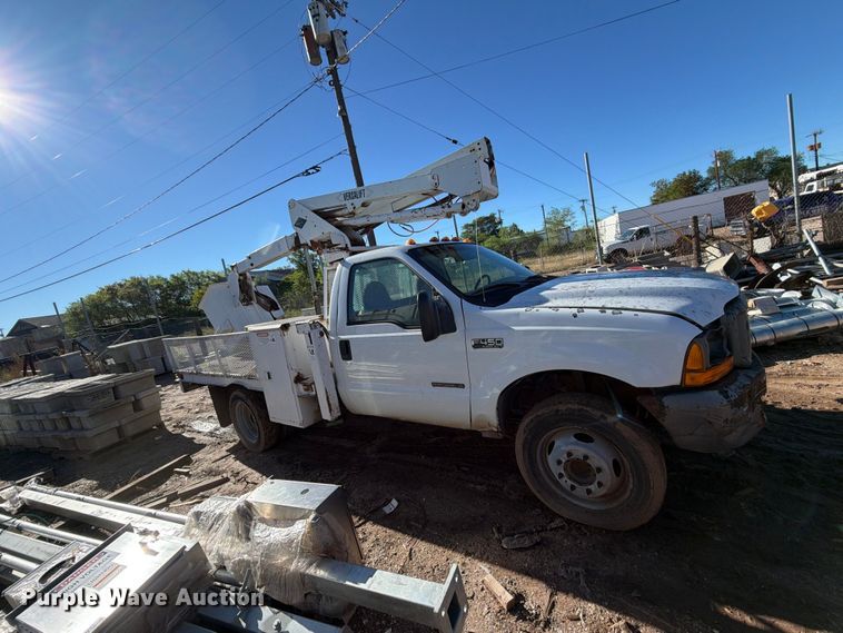 image for item DV8683 1999 Ford F450 bucket truck