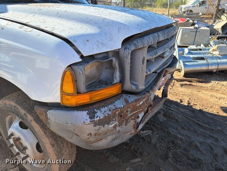image for item DV8683 1999 Ford F450 bucket truck