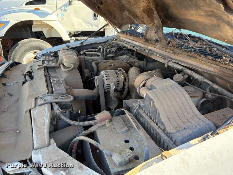 image for item DV8683 1999 Ford F450 bucket truck