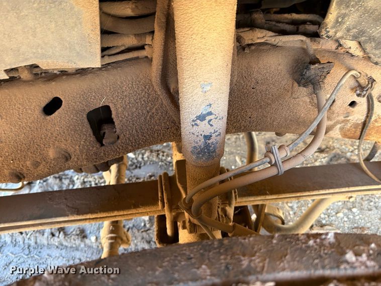 image for item DV8683 1999 Ford F450 bucket truck