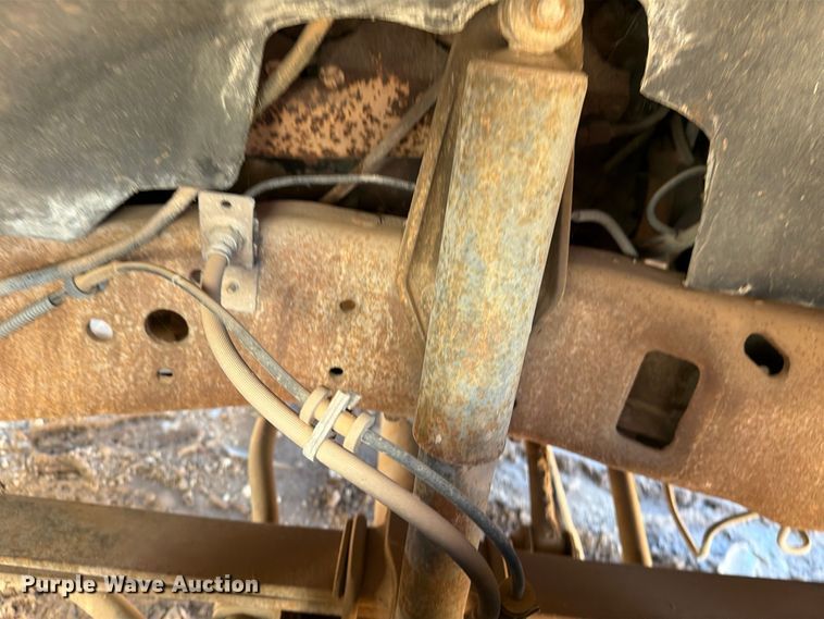 image for item DV8683 1999 Ford F450 bucket truck