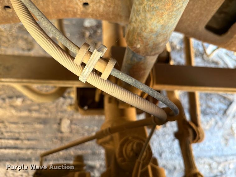 image for item DV8683 1999 Ford F450 bucket truck