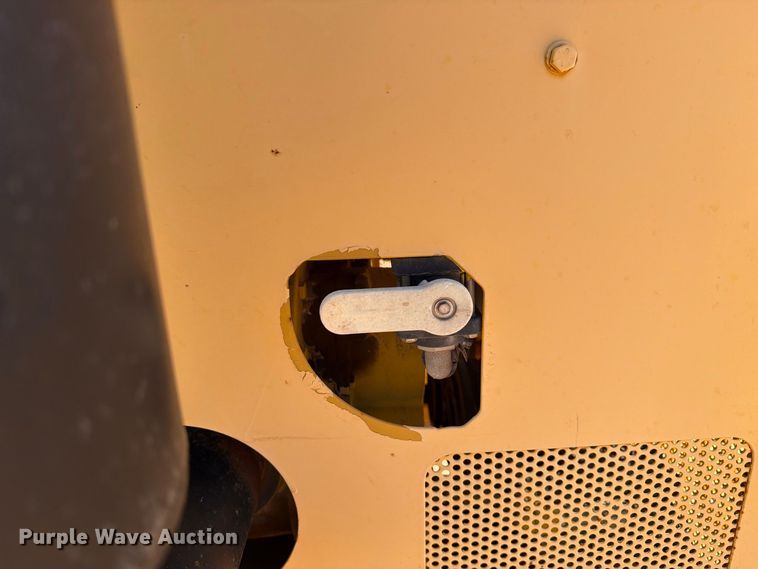 image for item DV8686 2000 Vermeer E550 vacuum excavator
