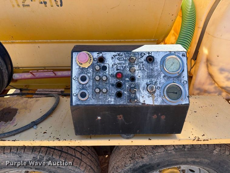 image for item DV8686 2000 Vermeer E550 vacuum excavator