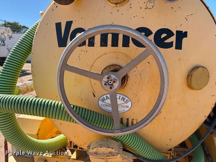 image for item DV8686 2000 Vermeer E550 vacuum excavator