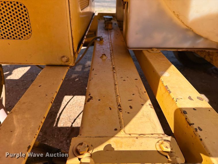 image for item DV8686 2000 Vermeer E550 vacuum excavator