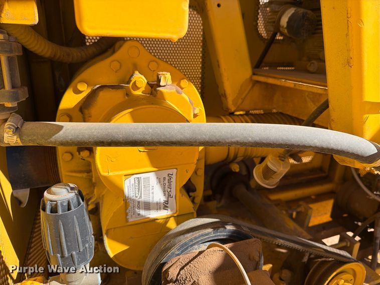 image for item DV8686 2000 Vermeer E550 vacuum excavator