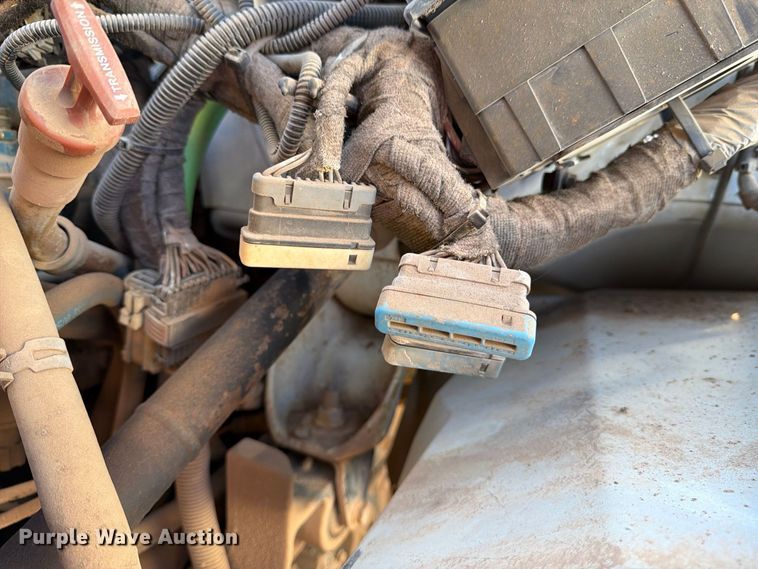 image for item DV8689 2006 International WorkStar 7300 bucket truck