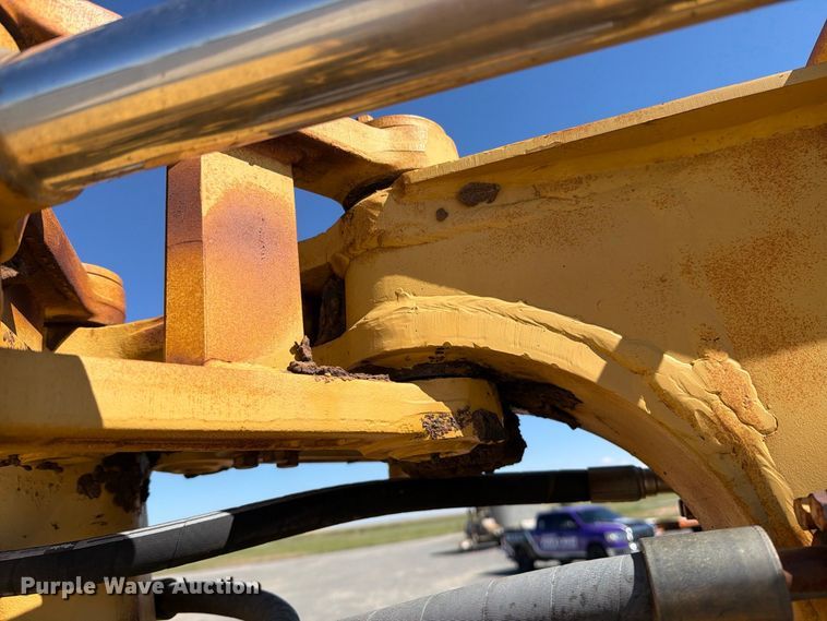 image for item DV8720 Caterpillar 613B conventional scraper 