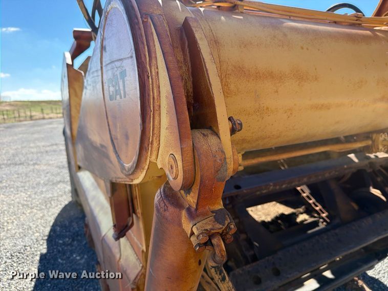 image for item DV8720 Caterpillar 613B conventional scraper 