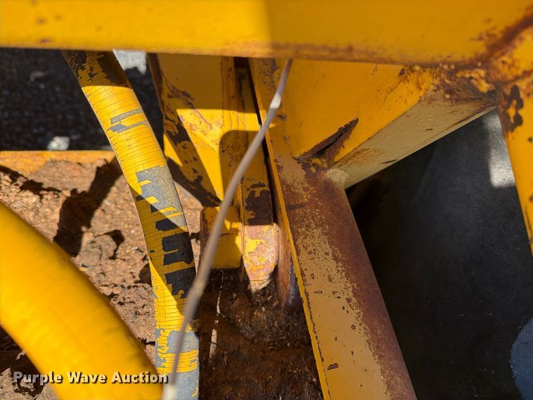 image for item DV8720 Caterpillar 613B conventional scraper 
