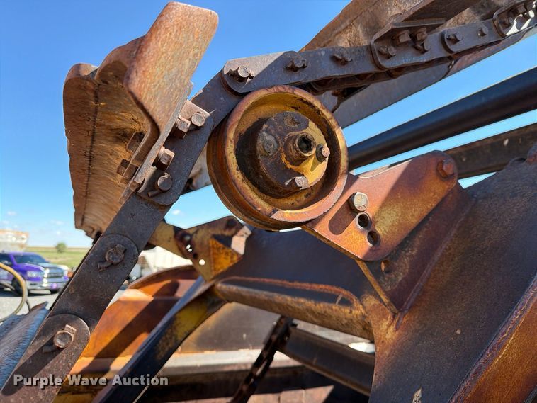 image for item DV8720 Caterpillar 613B conventional scraper 