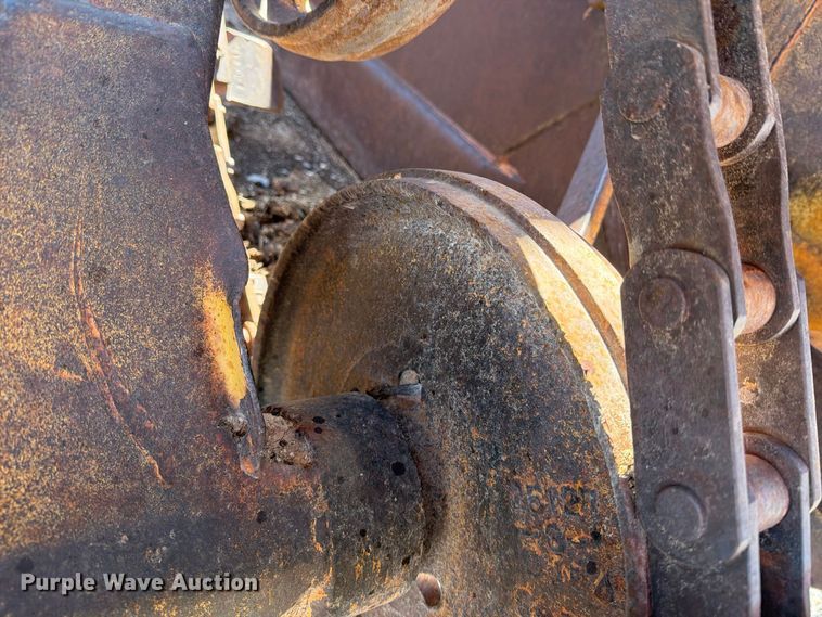 image for item DV8720 Caterpillar 613B conventional scraper 