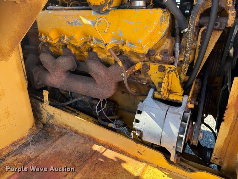 image for item DV8720 Caterpillar 613B conventional scraper 