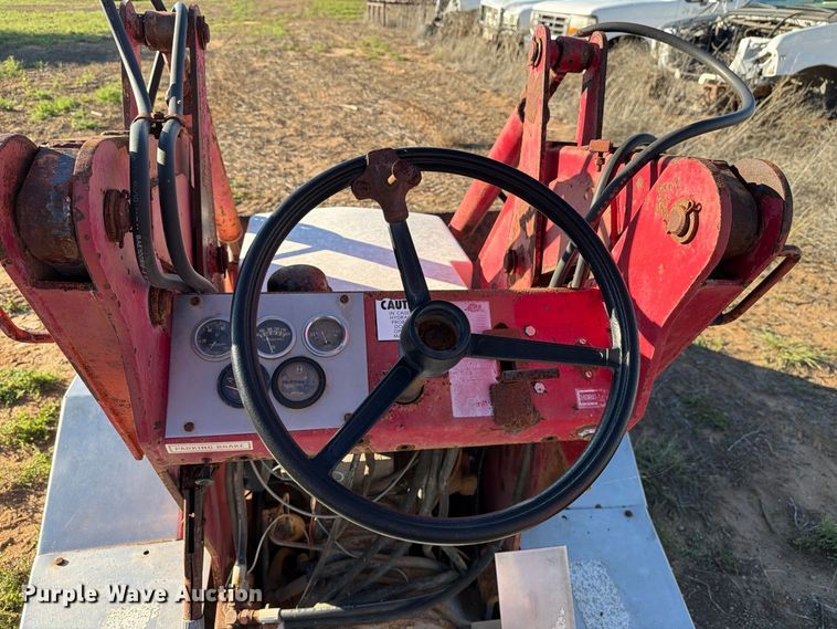 image for item DV8728 Mobility Dipper 4X4 compact wheel loader