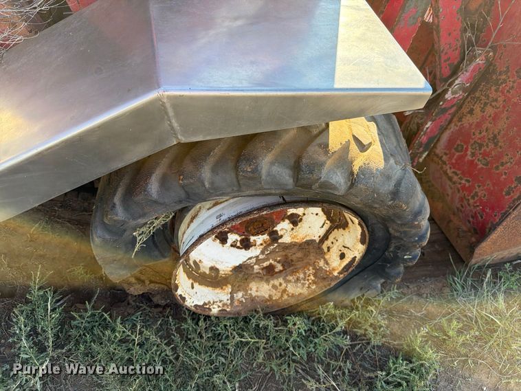 image for item DV8728 Mobility Dipper 4X4 compact wheel loader