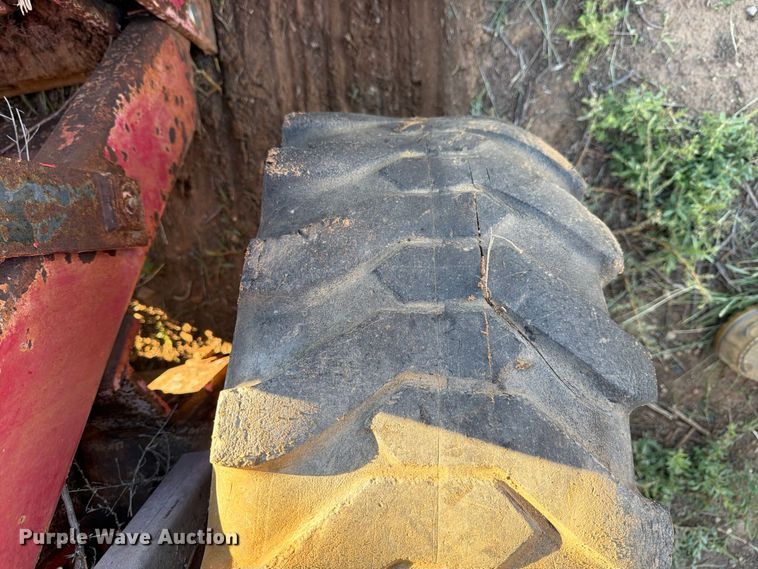image for item DV8728 Mobility Dipper 4X4 compact wheel loader