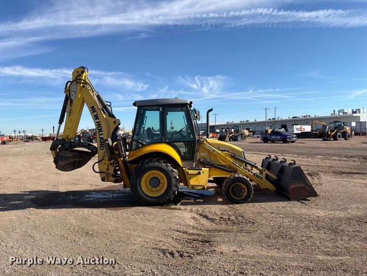 image for item DV8735 2014 New Holland B95C backhoe