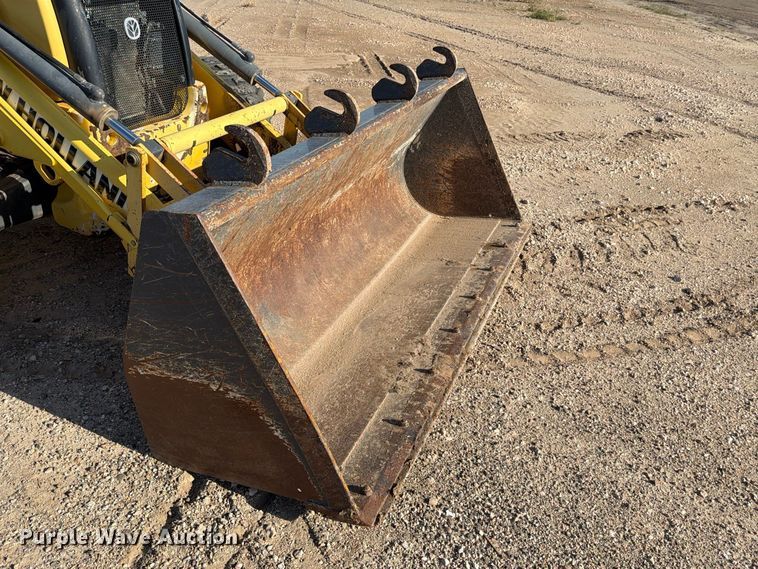 image for item DV8735 2014 New Holland B95C backhoe