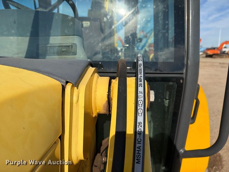 image for item DV8735 2014 New Holland B95C backhoe