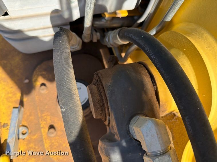 image for item DV8735 2014 New Holland B95C backhoe