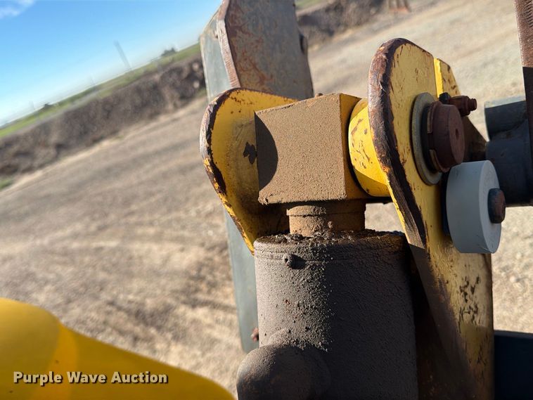 image for item DV8735 2014 New Holland B95C backhoe
