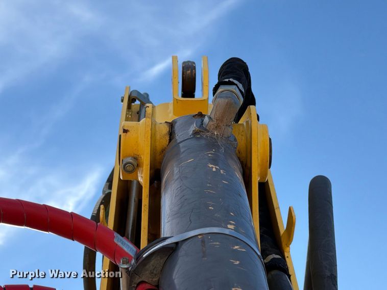 image for item DV8735 2014 New Holland B95C backhoe