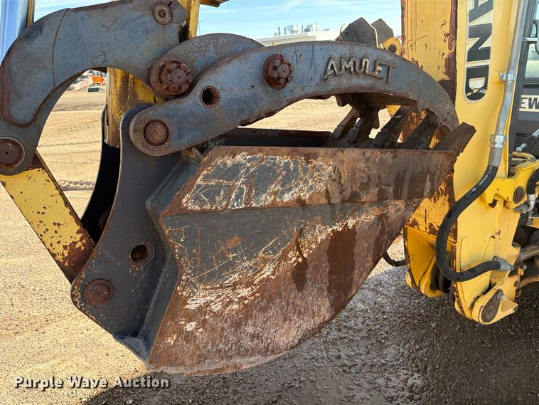 image for item DV8735 2014 New Holland B95C backhoe