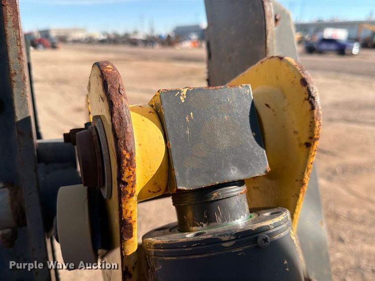 image for item DV8735 2014 New Holland B95C backhoe