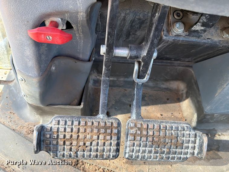 image for item DV8735 2014 New Holland B95C backhoe