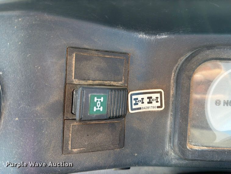image for item DV8735 2014 New Holland B95C backhoe