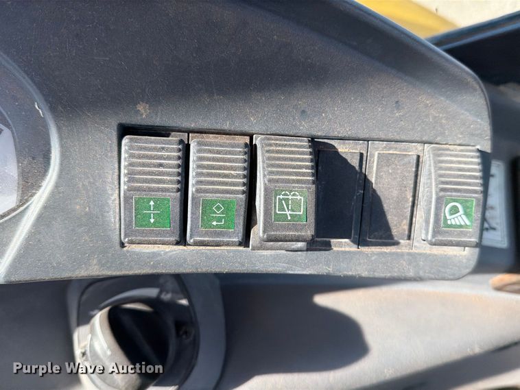 image for item DV8735 2014 New Holland B95C backhoe