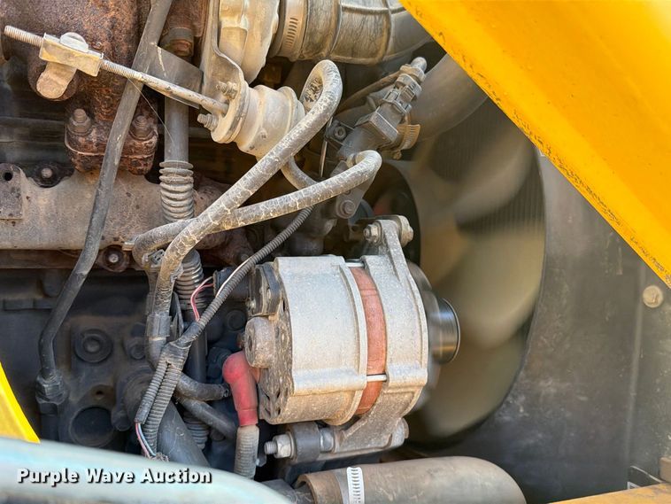 image for item DV8735 2014 New Holland B95C backhoe