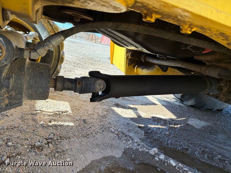 image for item DV8735 2014 New Holland B95C backhoe