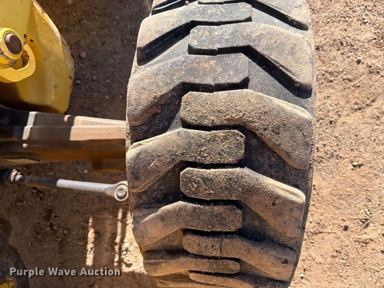 image for item DV8735 2014 New Holland B95C backhoe