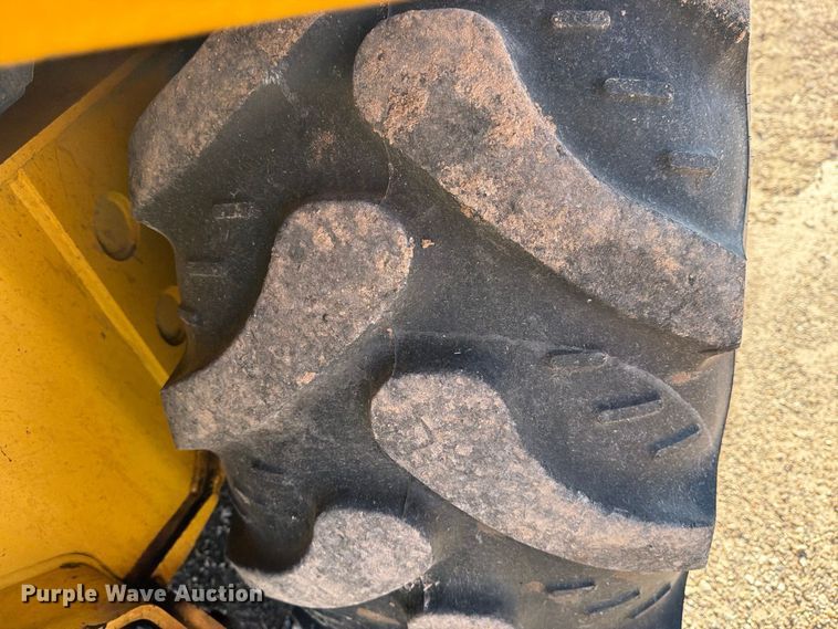 image for item DV8735 2014 New Holland B95C backhoe
